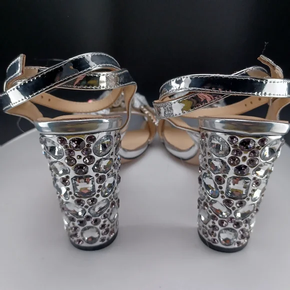 S🙁RRY No Longer Available* Please check out my other size 10 shoes😀 available. - Picture 8 of 9